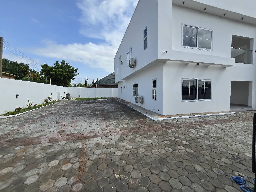 Two-Unit Semi-Smart Residential Developmen
